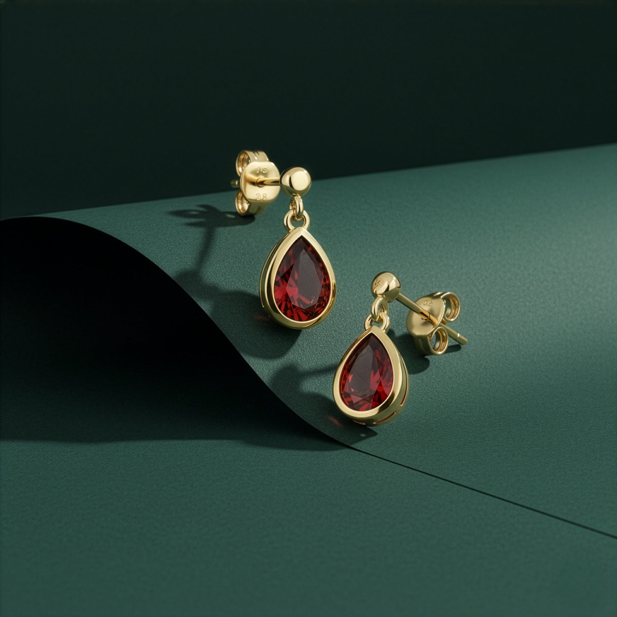 DROP EARRINGS
