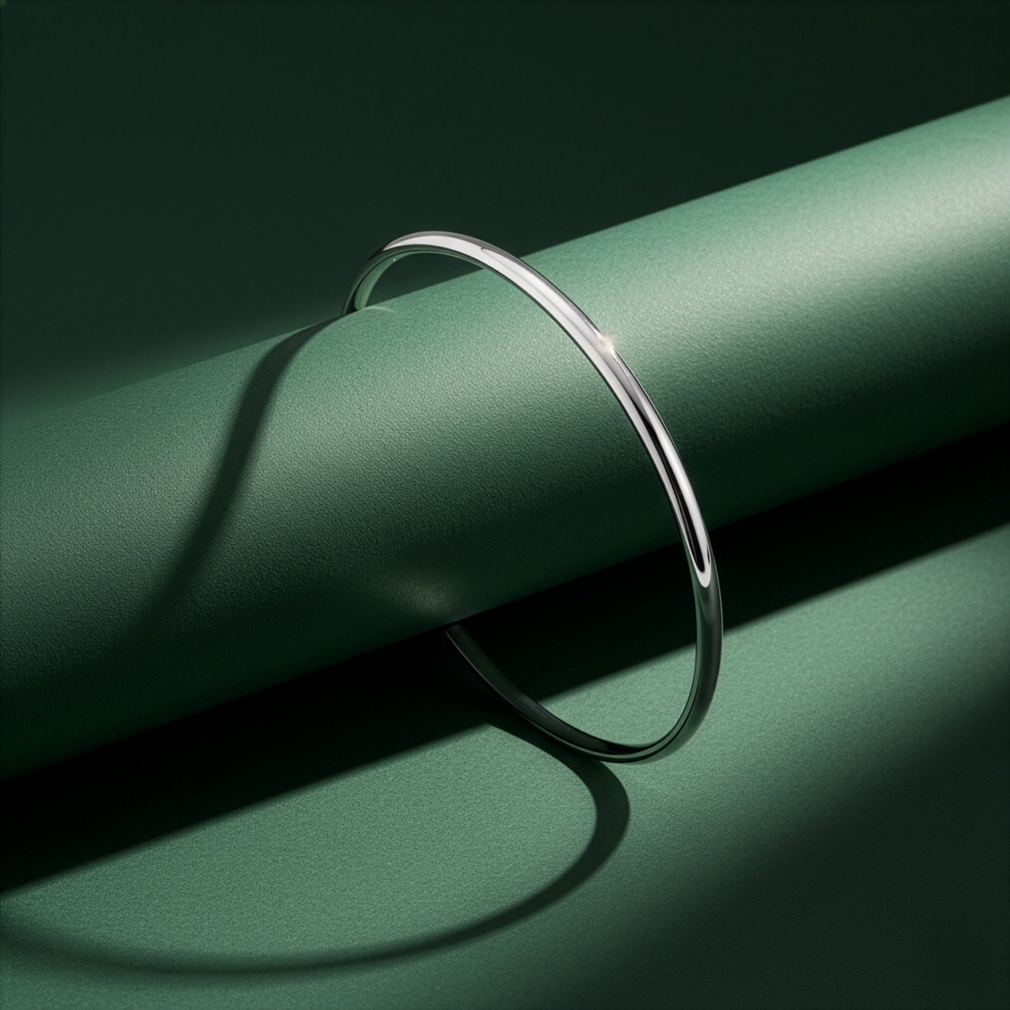 SOLID BANGLES