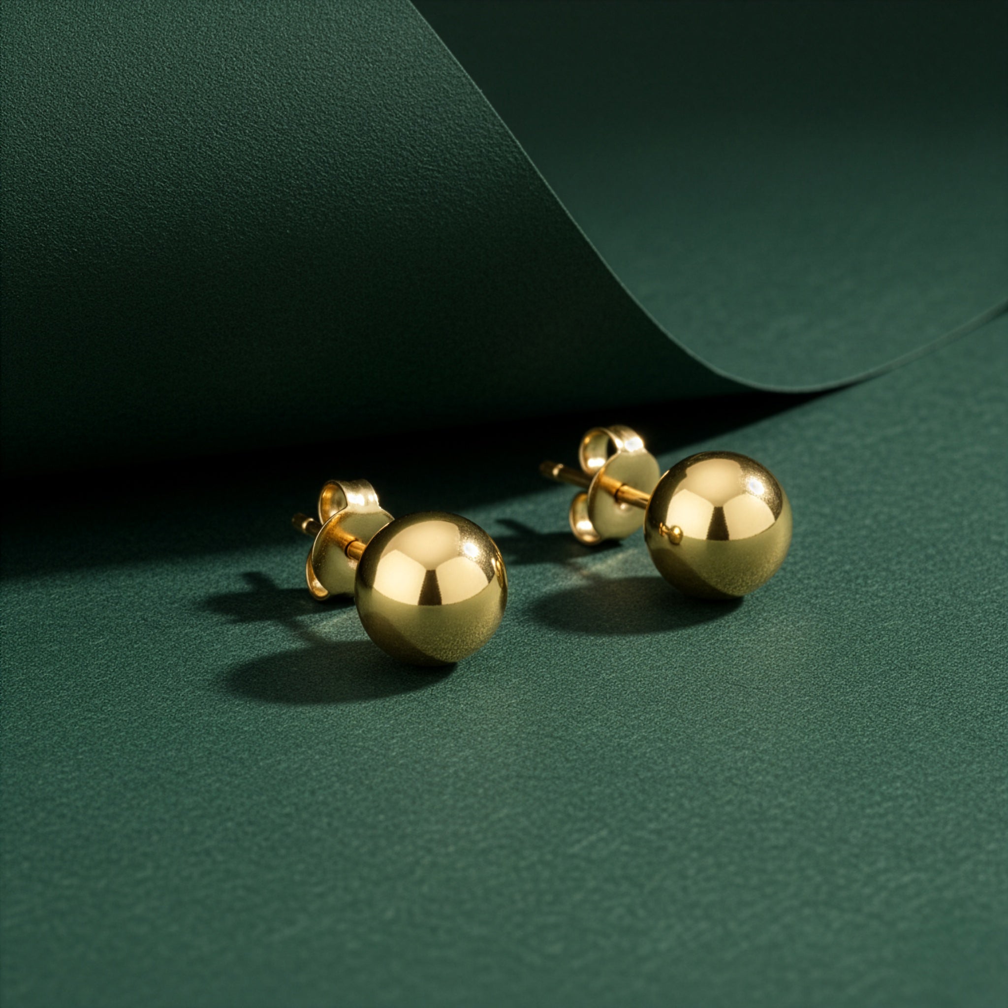 STUD EARRINGS