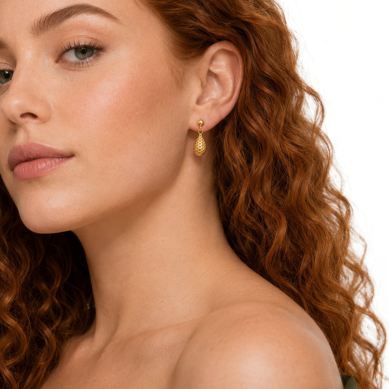 9ct Yellow Gold Pierced Bombe Drop Earrings – 20x7mm