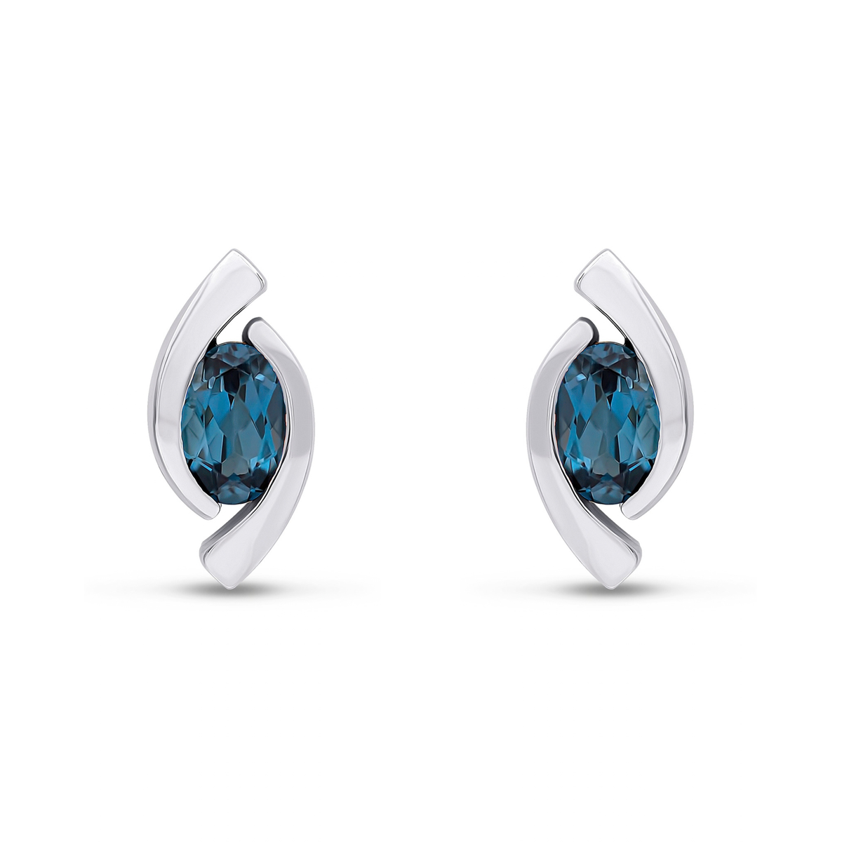 9ct White Gold Oval Natural London Blue Topaz 'Eye' Stud Earrings — 6x4mm