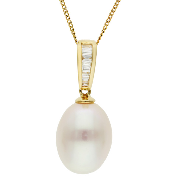 18ct Yellow Gold Pearl & Diamond Pendant