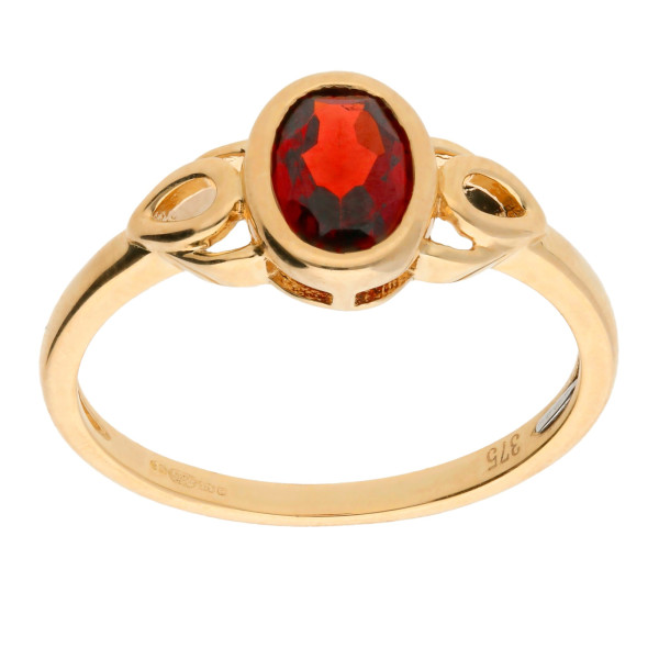 9ct Gold 0.85ct Garnet Cocktail Ring
