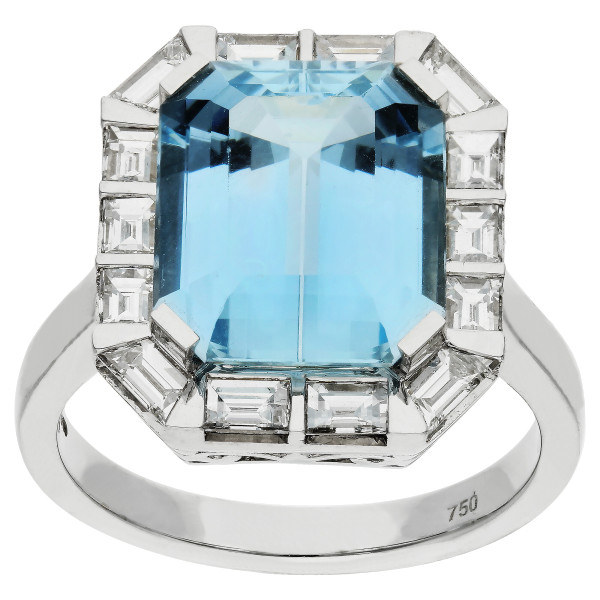 18ct White Gold 58.4ct Aquamarine Cocktail Ring