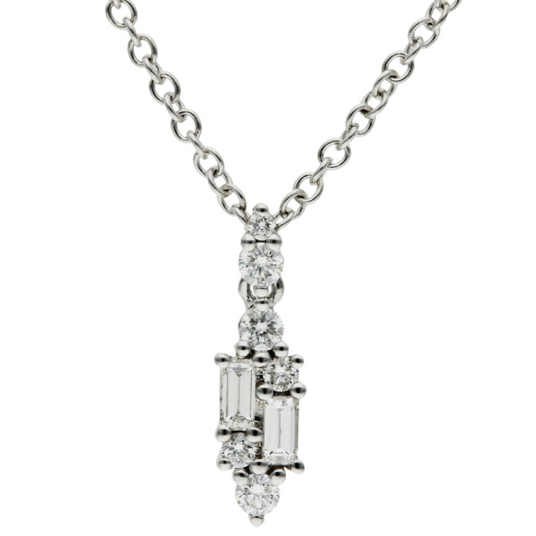 18ct White Gold Diamond Necklace