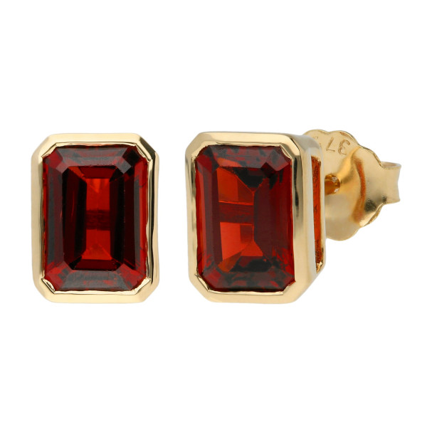 9ct Yellow Gold 2.65ct Rectangular Garnet Solitaire Stud Earrings