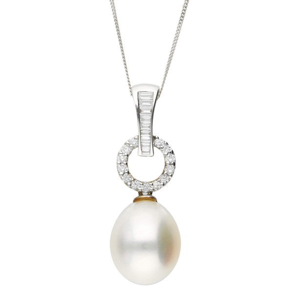 18ct White Gold Diamond & Pearl Pendant