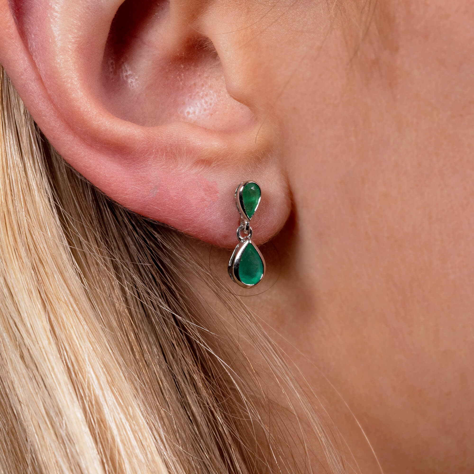 125+ Emerald Earrings Designs | Top Emerald Stone Jewelry at Kalyan
