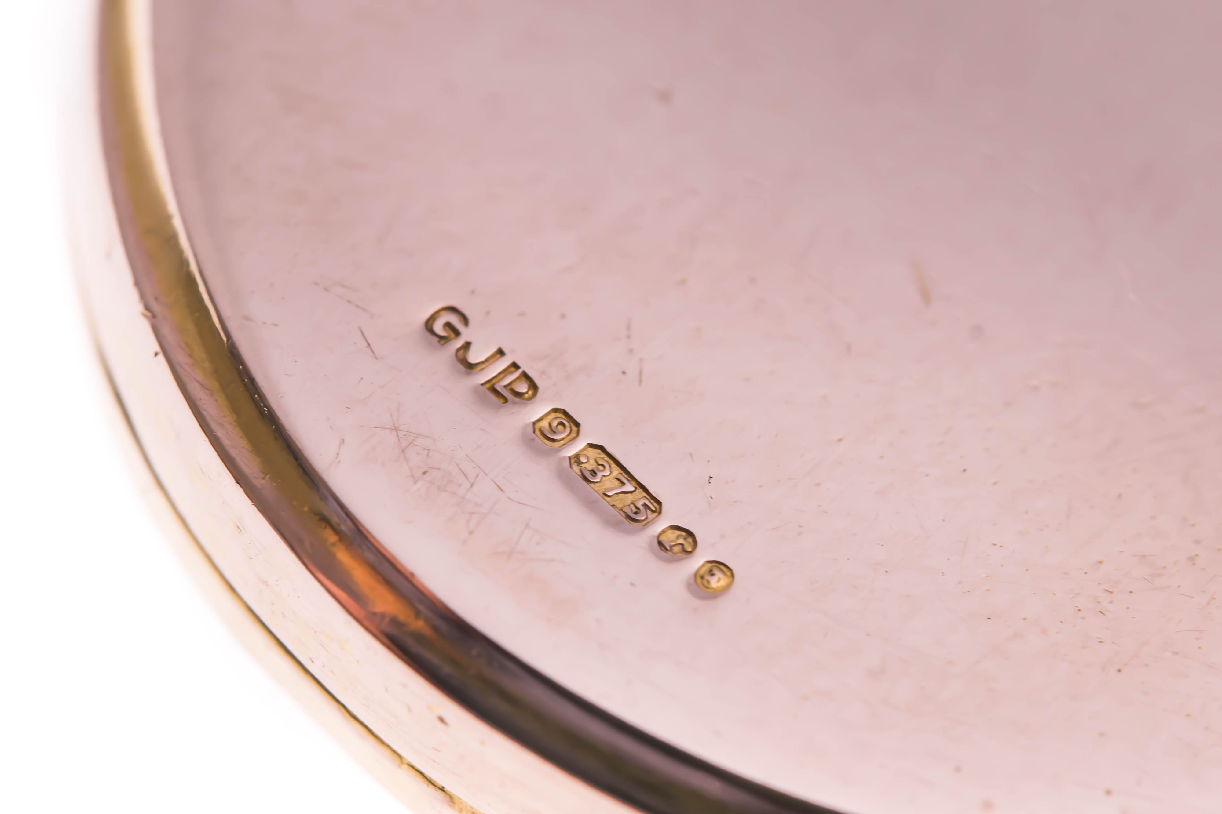 Vintage 9ct Gold large Oval Locket | Buy Online | Free Insured UK Delivery